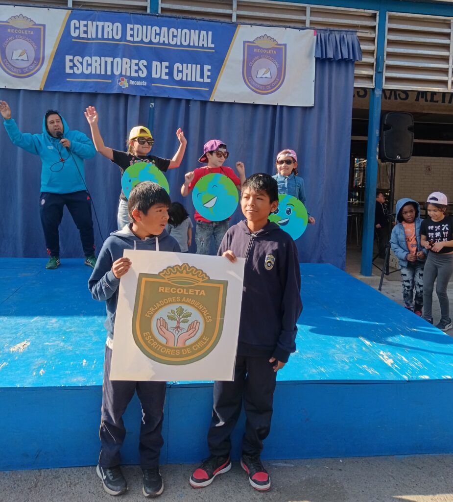 Estudiantes conmemoran el Día de la Tierra con potente mensaje a través del rap